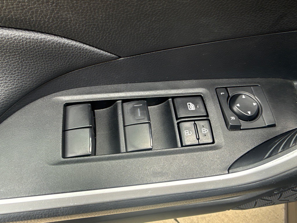 2025 Toyota Rav4 Image 19