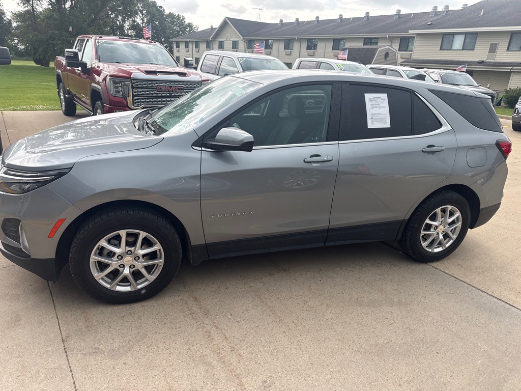 2024 Chevrolet Equinox Image 2