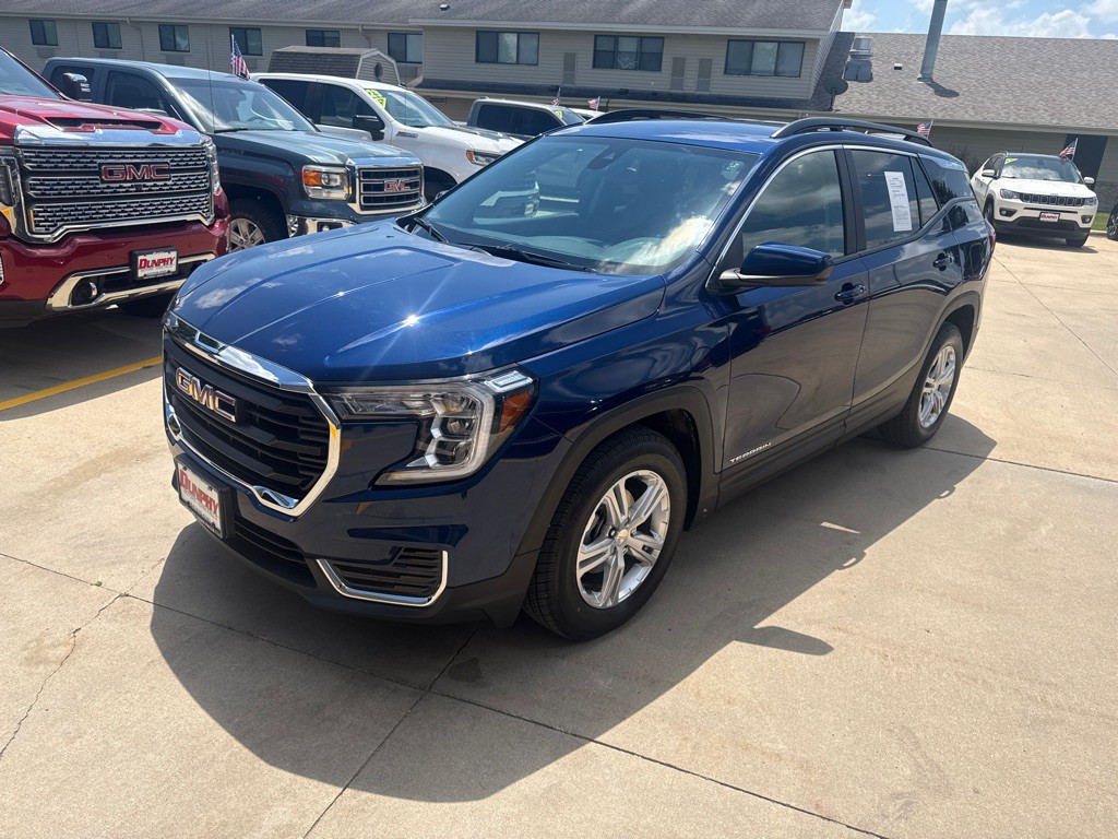 2022 GMC Terrain Image 1