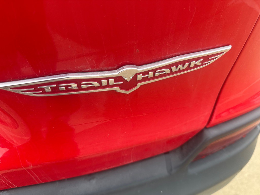 2019 Jeep Cherokee Image 11