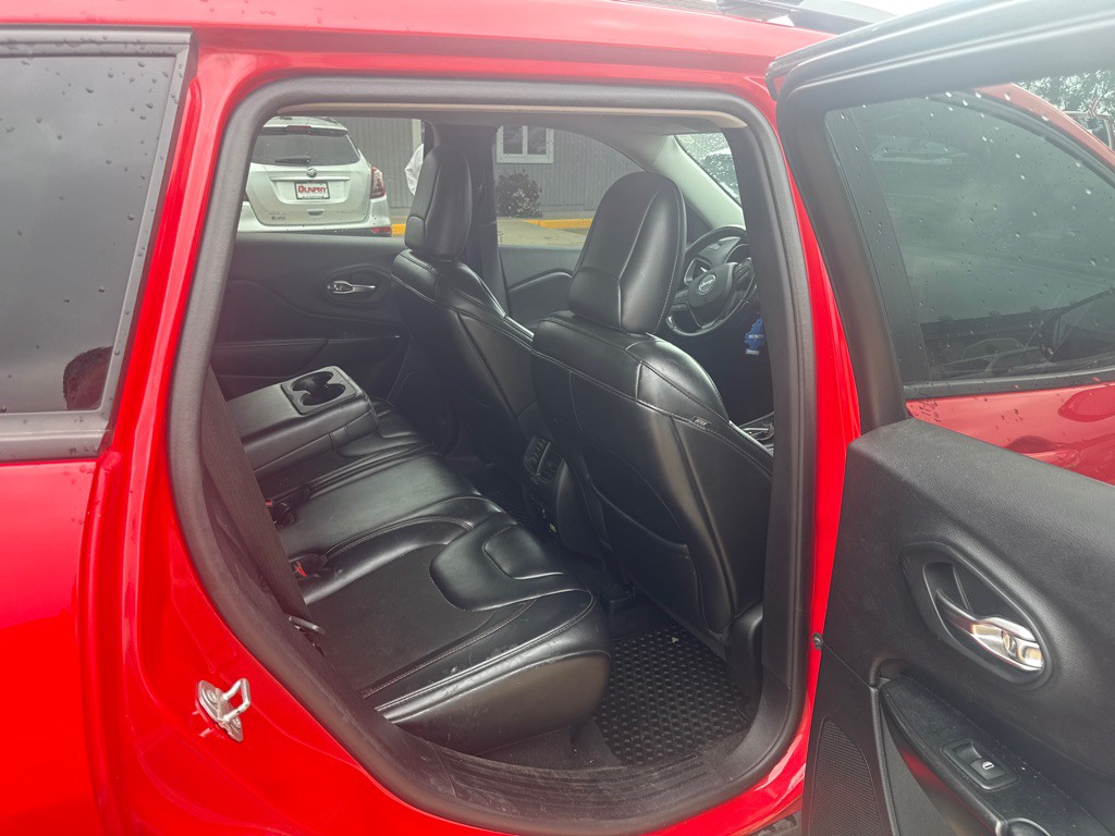 2019 Jeep Cherokee Image 14