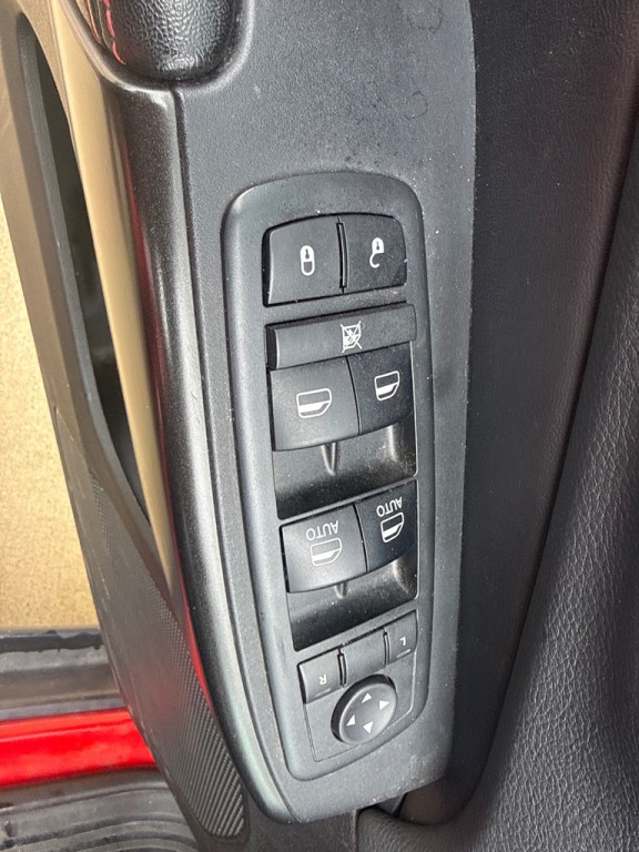 2019 Jeep Cherokee Image 18