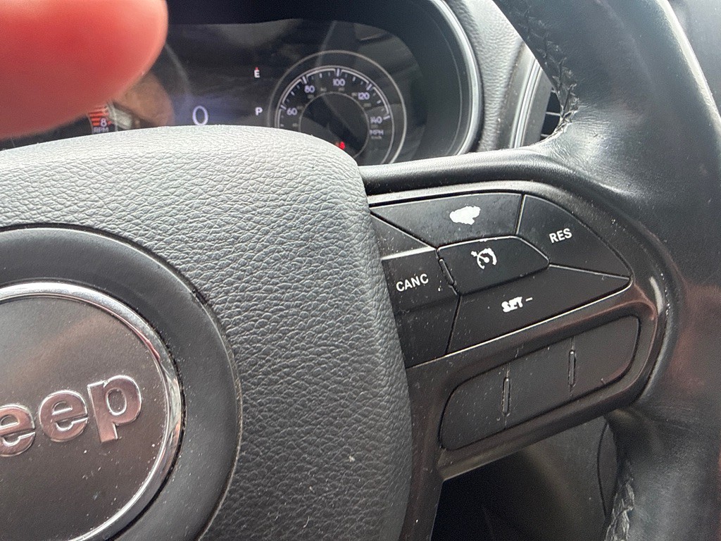 2019 Jeep Cherokee Image 21
