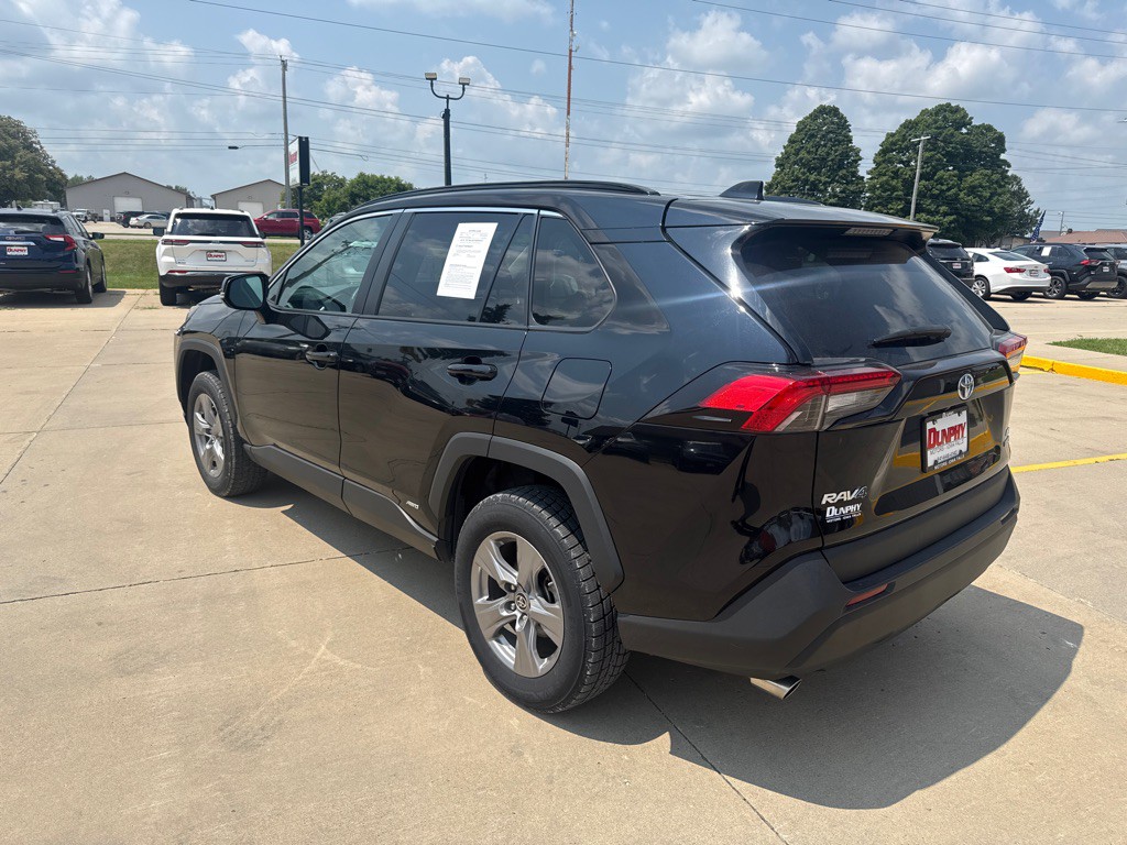 2023 Toyota Rav4 Image 3