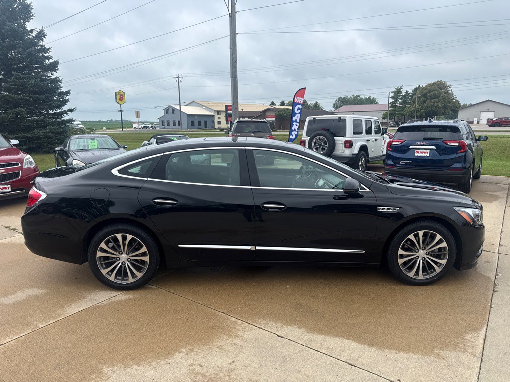 2019 Buick Lacrosse Image 2