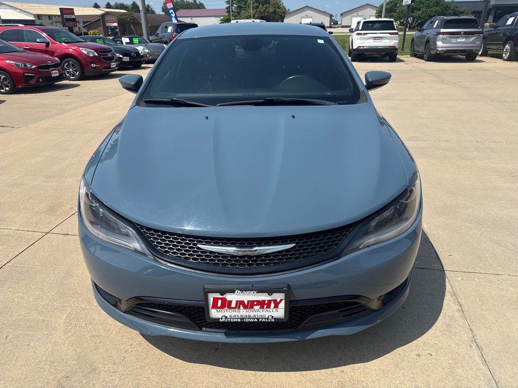 2015 Chrysler 200 Image 8