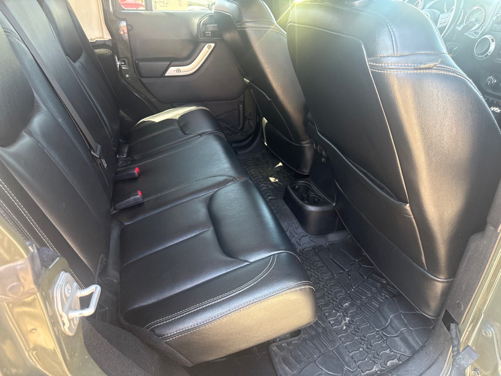 2015 Jeep Wrangler Unlimited Image 14