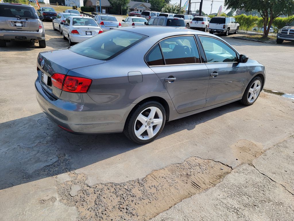 2014 Volkswagen Jetta Image 3