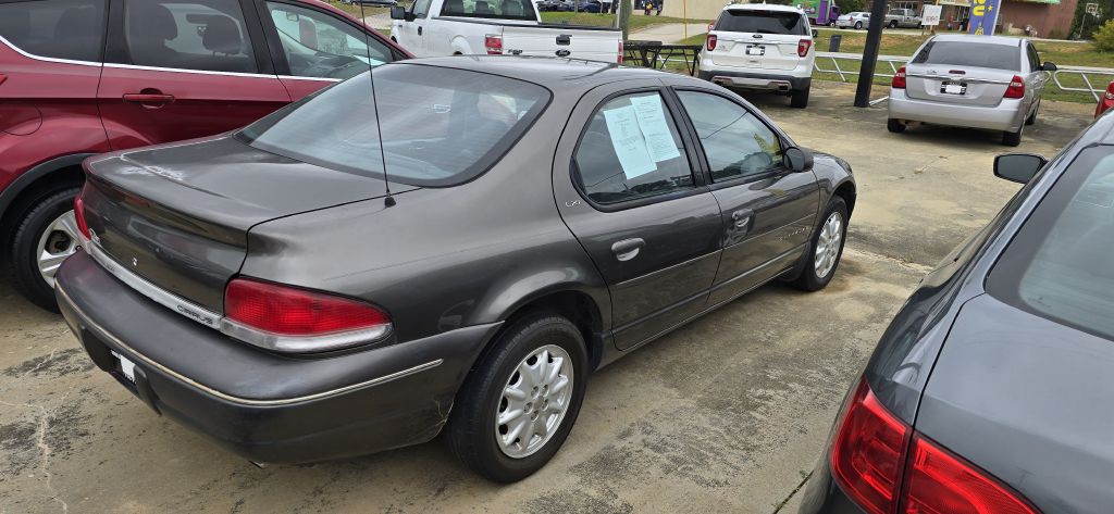 2000 Chrysler Cirrus Image 3