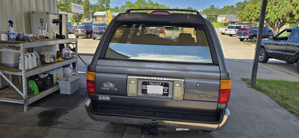 1995 Toyota 4Runner Image 32