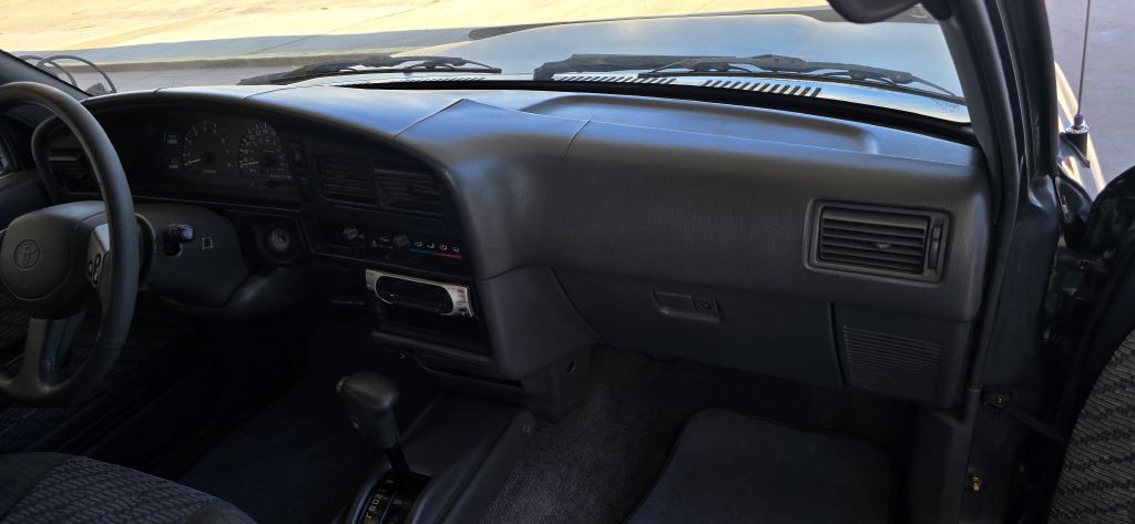 1995 Toyota 4Runner Image 40