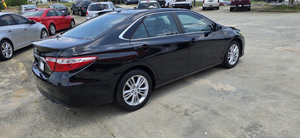 2015 Toyota Camry Image 3