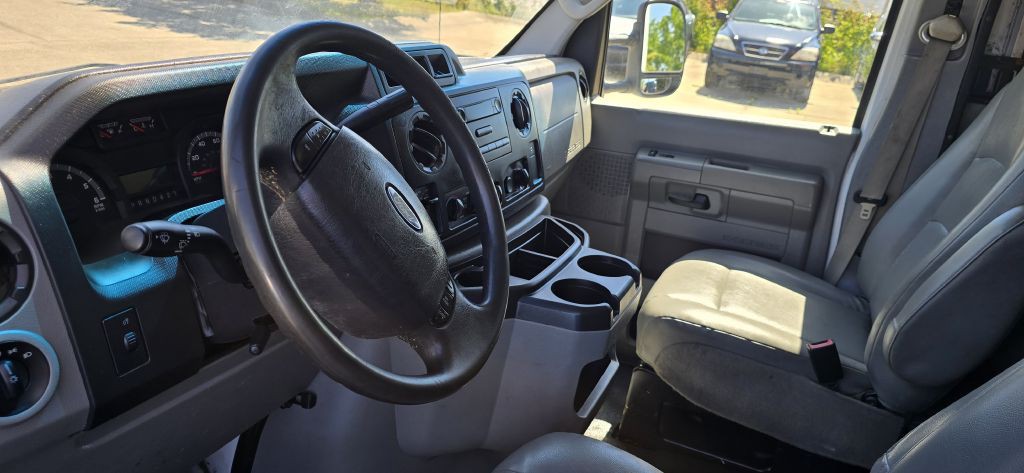 2019 Ford Econoline Image 4