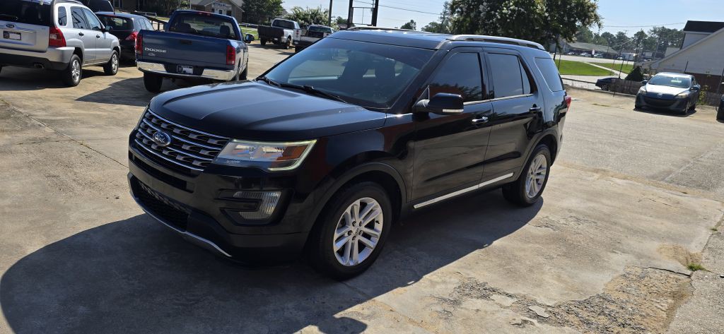 2016 Ford Explorer Image 1