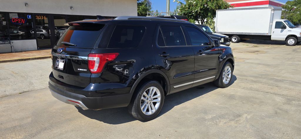 2016 Ford Explorer Image 4