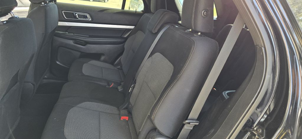 2016 Ford Explorer Image 6