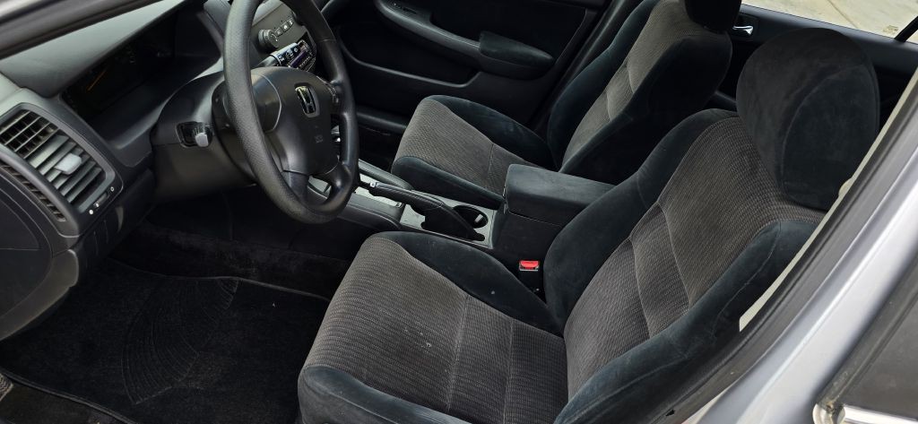 2003 Honda Accord Image 5