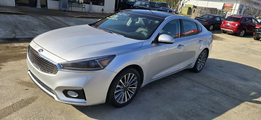 2017 Kia Cadenza Image 1