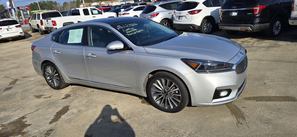 2017 Kia Cadenza Image 2