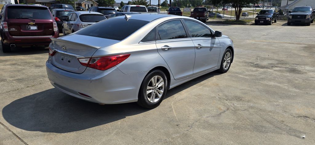 2012 Hyundai Sonata Image 3