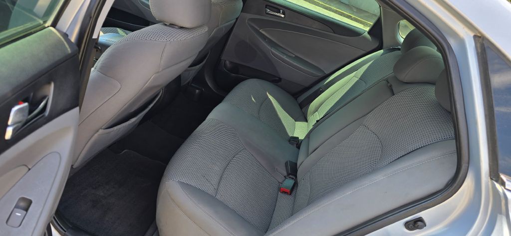 2012 Hyundai Sonata Image 5