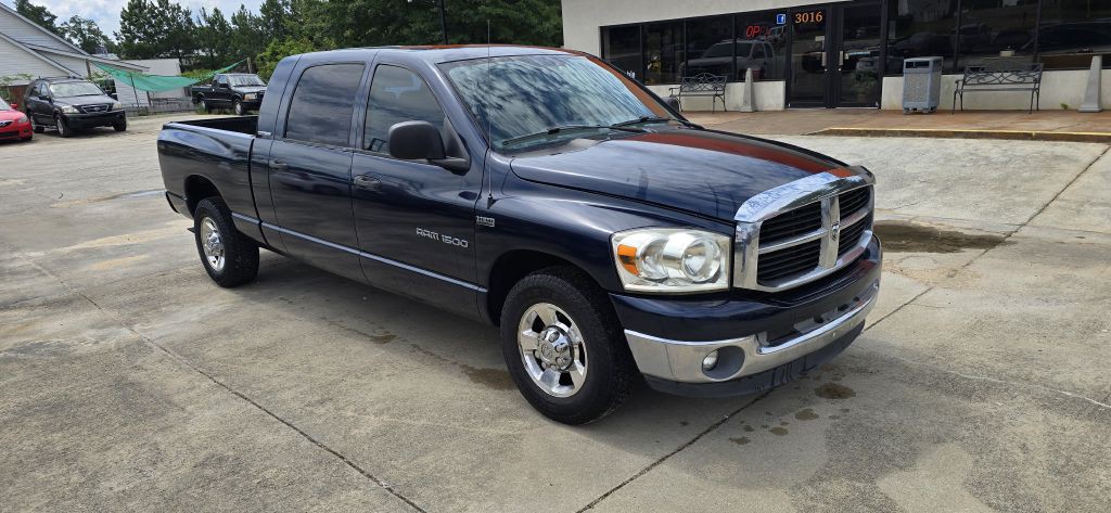 2006 Dodge Ram 1500 Image 2