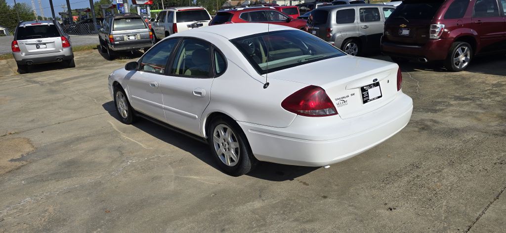 2007 Ford Taurus Image 4