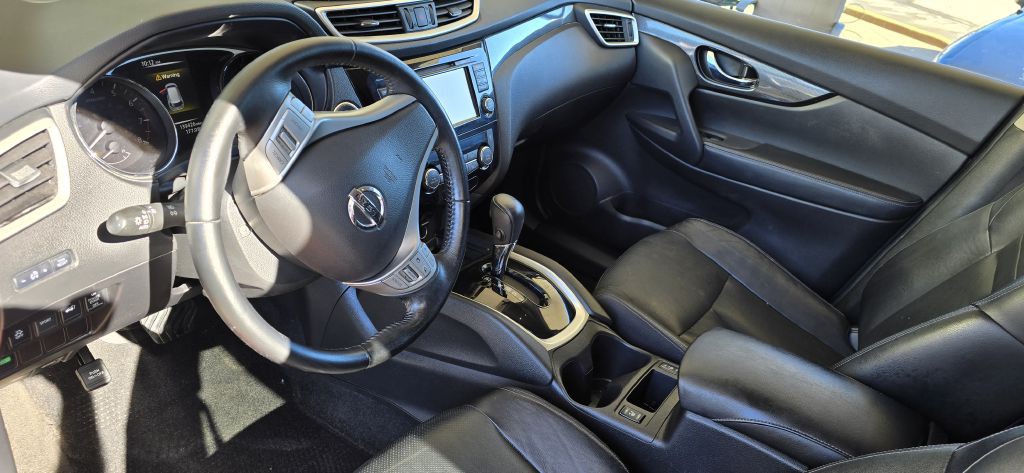 2016 Nissan Rogue Image 6
