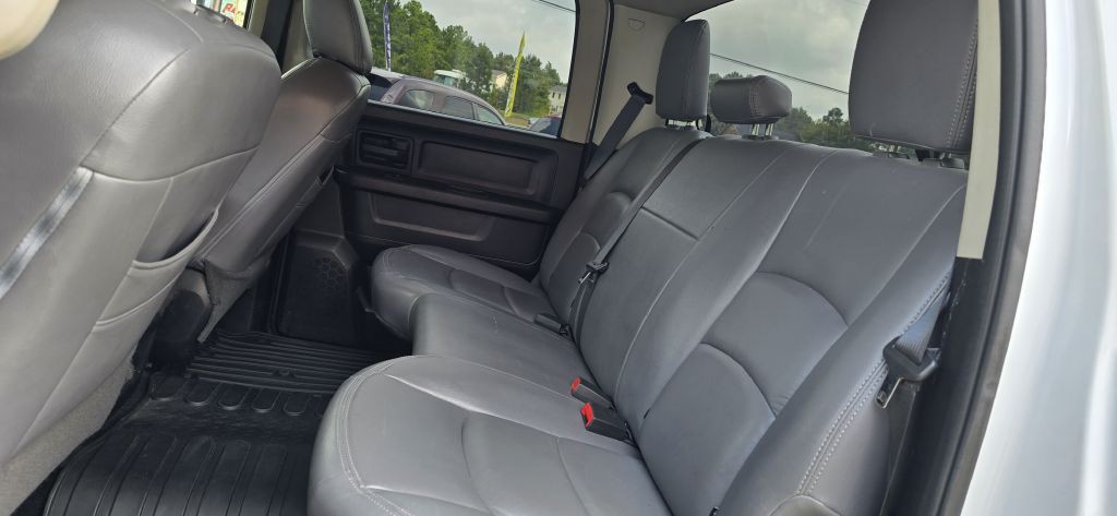 2015 RAM 1500 Image 5