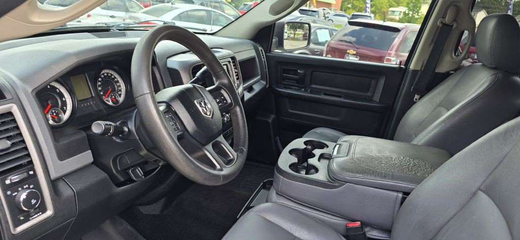 2015 RAM 1500 Image 7