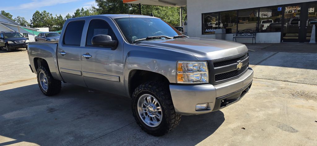 2007 Chevrolet Silverado 1500 Image 2