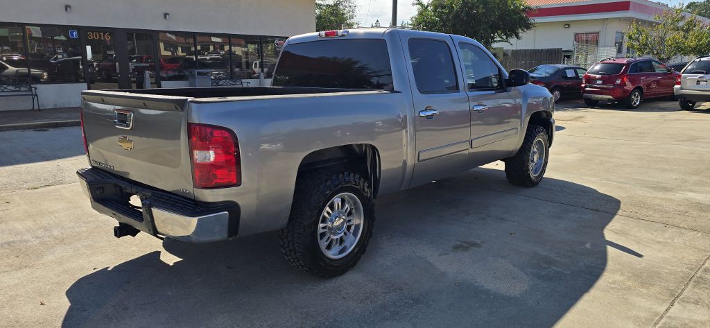 2007 Chevrolet Silverado 1500 Image 3
