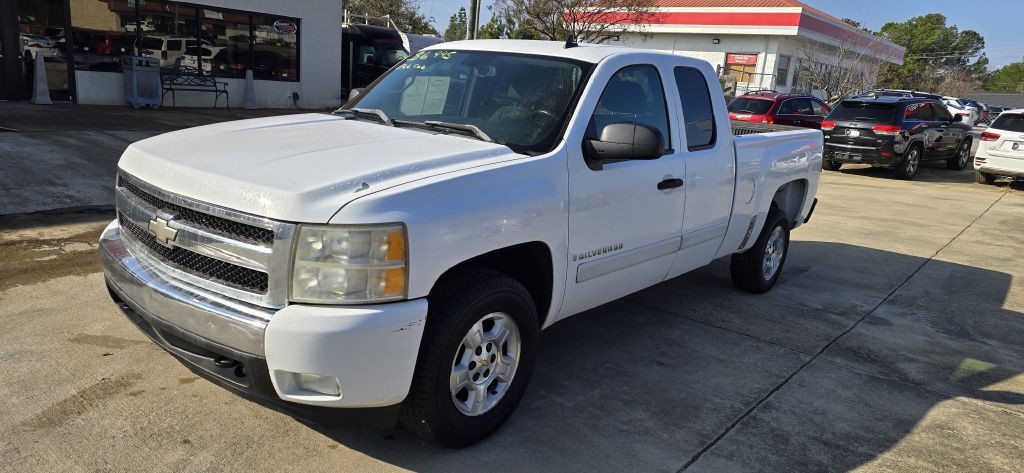 2007 Chevrolet Silverado 1500 Image 1