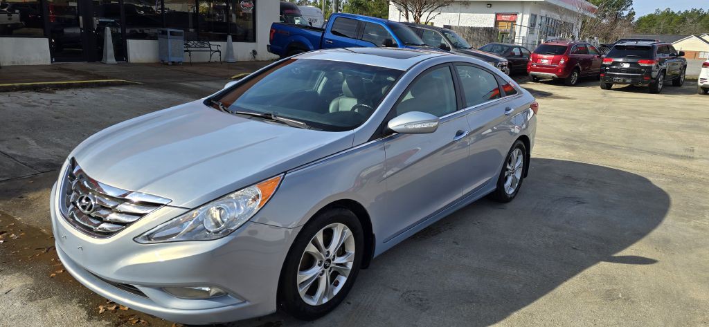2013 Hyundai Sonata Image 1