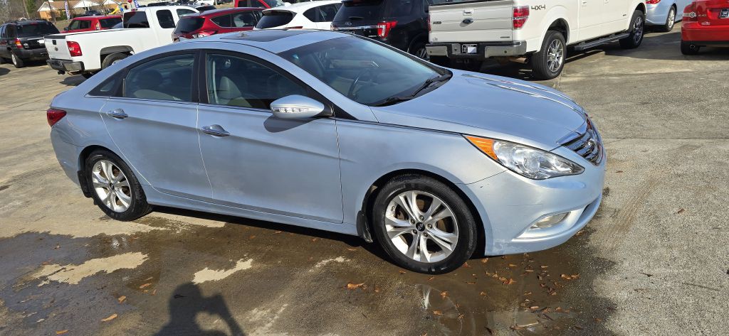 2013 Hyundai Sonata Image 2