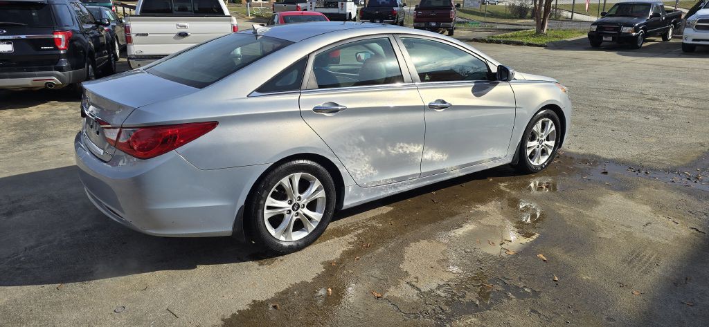 2013 Hyundai Sonata Image 4
