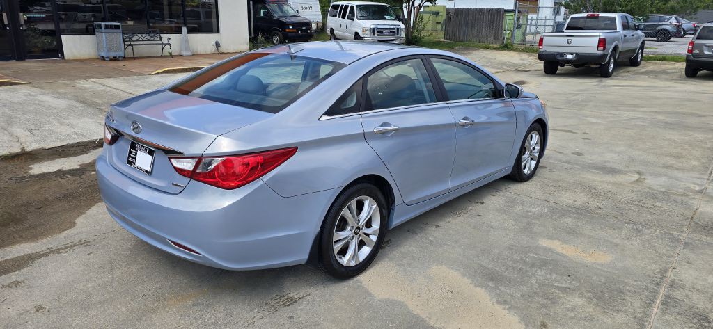 2013 Hyundai Sonata Image 3