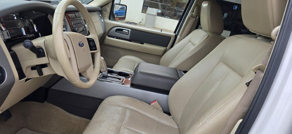 2011 Ford Expedition Image 5