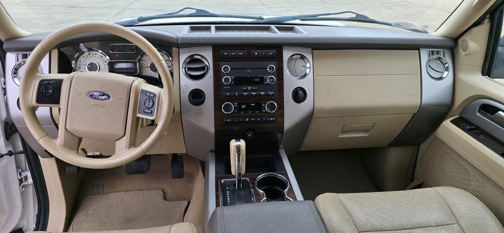 2011 Ford Expedition Image 7