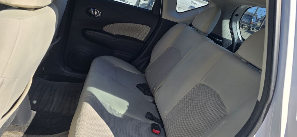 2015 Nissan Versa Image 6