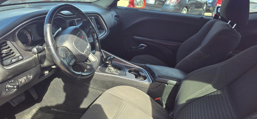 2019 Dodge Challenger Image 5