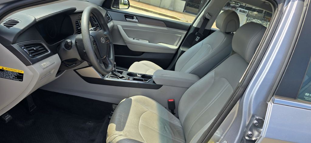 2016 Hyundai Sonata Image 5