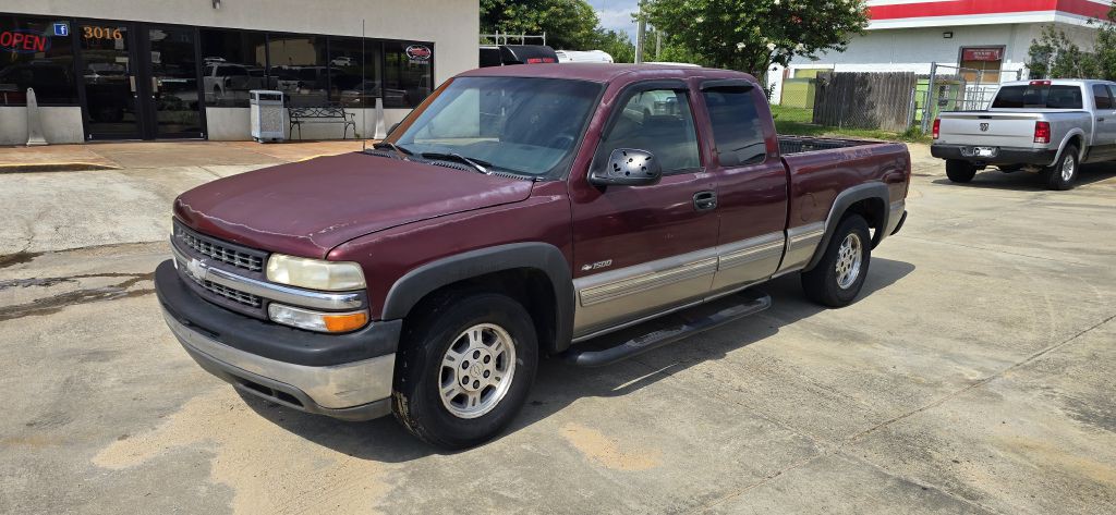 1999 Chevrolet Silverado 1500 Image 2