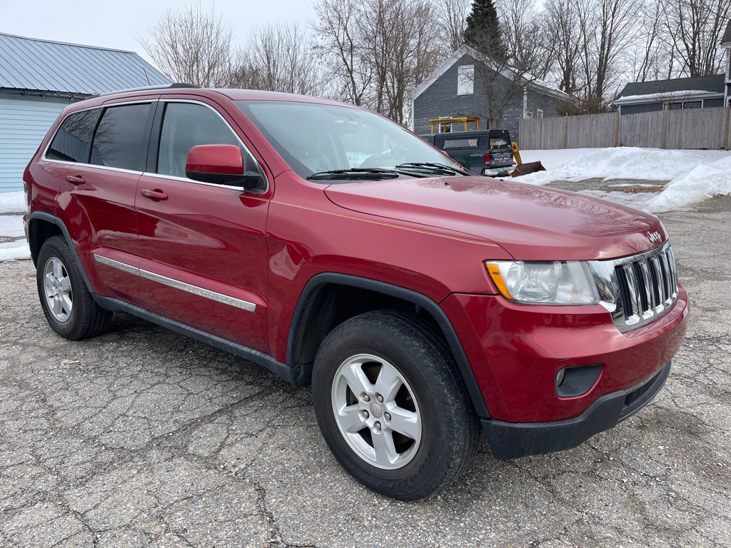 2011 Jeep Grand Cherokee Image 3