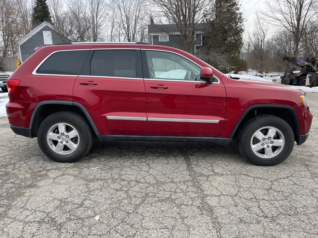 2011 Jeep Grand Cherokee Image 4