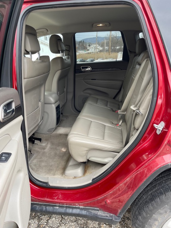 2011 Jeep Grand Cherokee Image 11