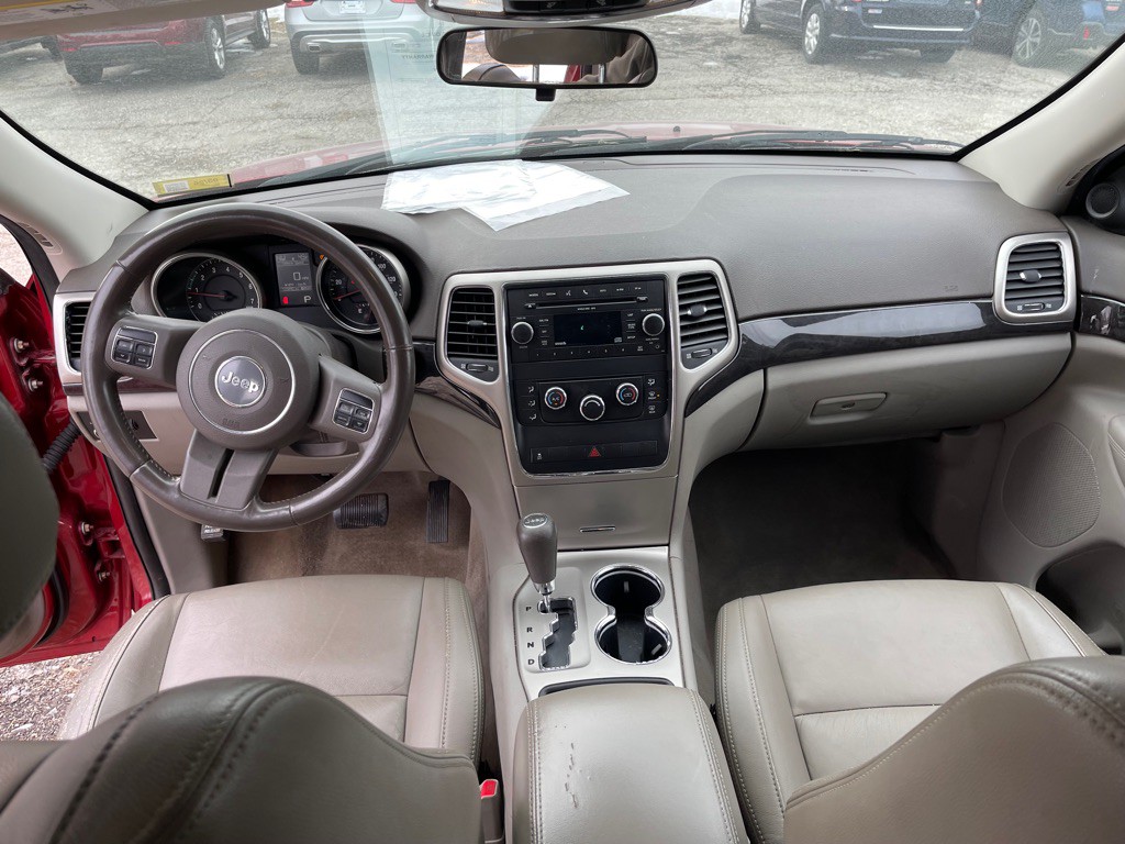 2011 Jeep Grand Cherokee Image 20