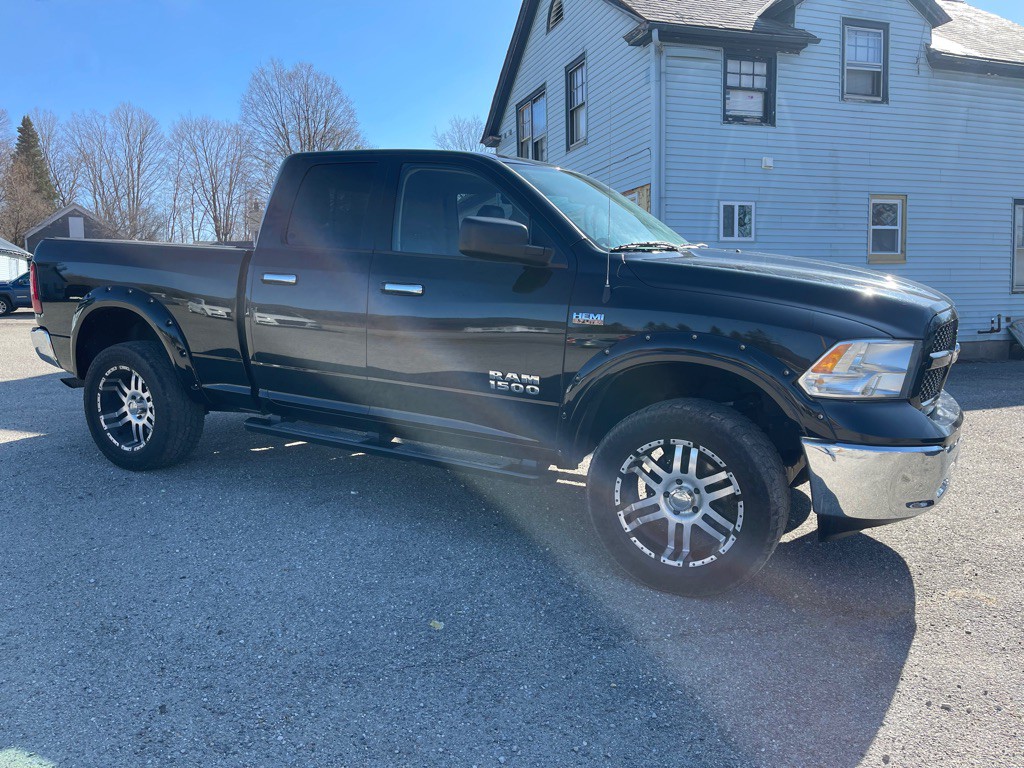 2014 RAM 1500 Image 3