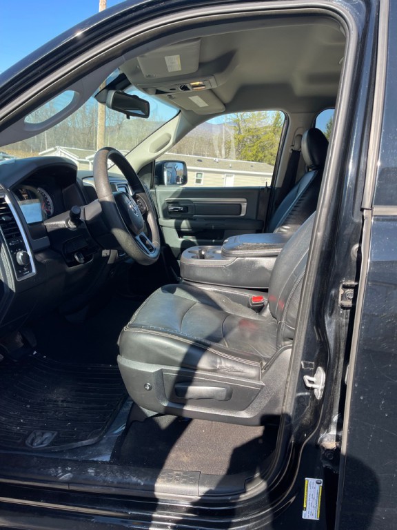 2014 RAM 1500 Image 10