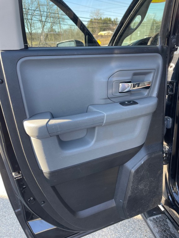 2014 RAM 1500 Image 13